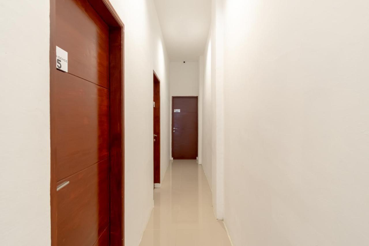 Urbanview Os Residence Medan By Reddoorz Экстерьер фото