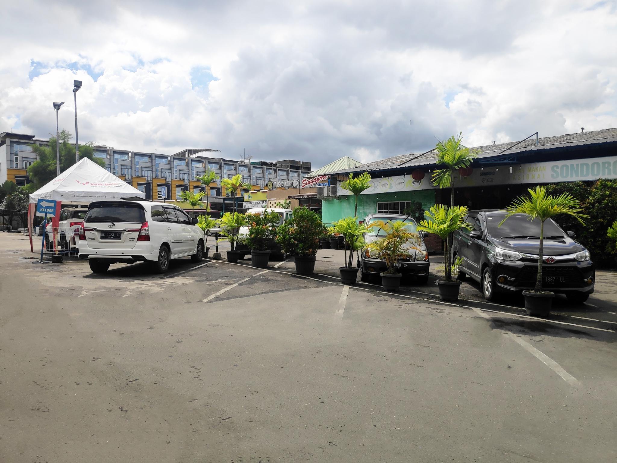 Urbanview Os Residence Medan By Reddoorz Экстерьер фото